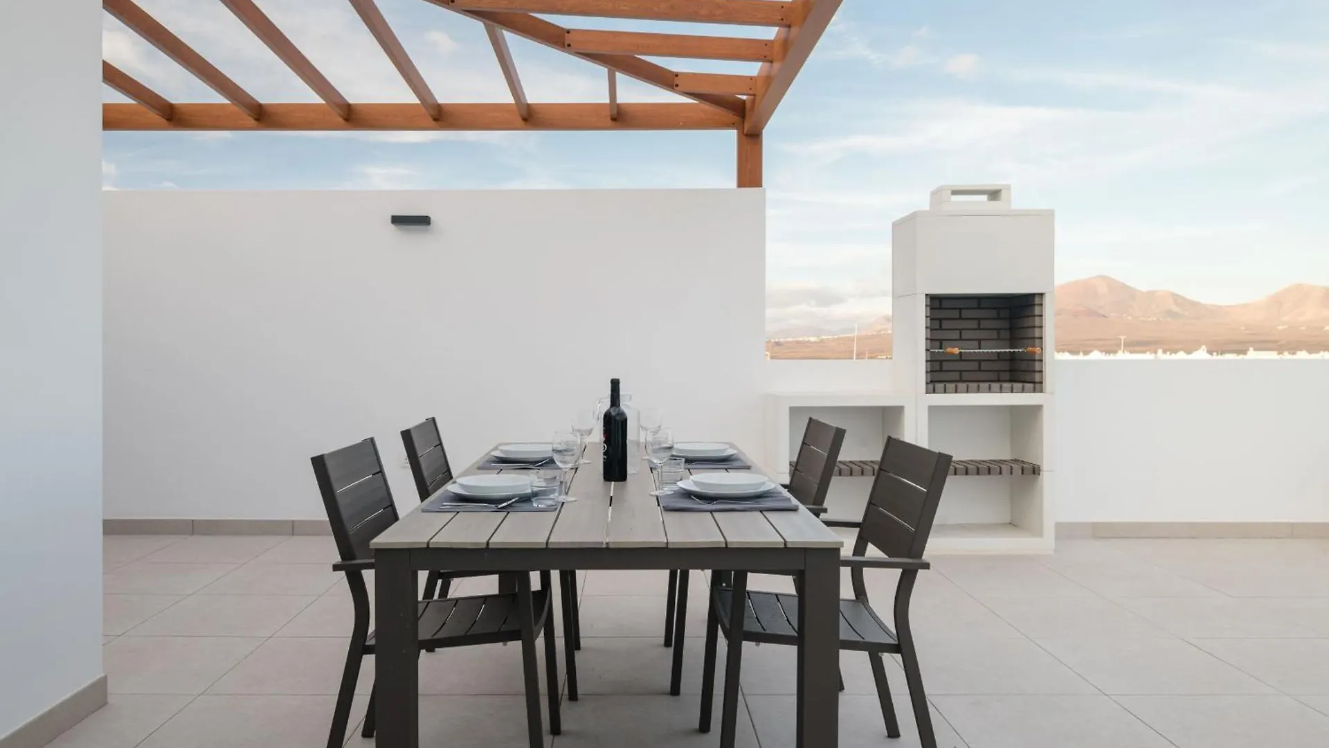 Villa Arbea - Vipvipvillas Playa Blanca  Spain
